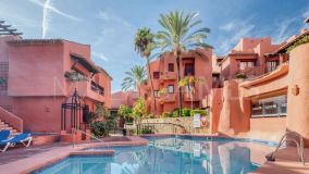 Apartamento en venta en Jardines de las Golondrinas, Marbella Este