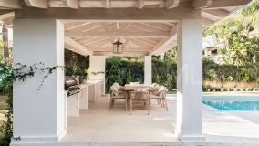 Villa en venta en Los Arqueros, Benahavis