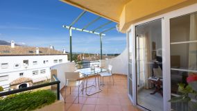Apartamento en venta en Nueva Andalucia, Marbella