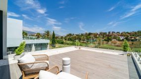 Villa for sale in Atalaya, Estepona Est