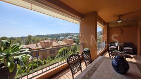 Apartment for sale in Benatalaya, Estepona East