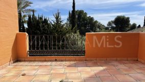 Ático en venta en Beach Side New Golden Mile, Estepona Este