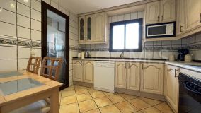 Apartamento en venta en Beach Side New Golden Mile, Estepona Este