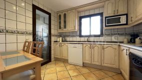 Apartamento en venta en Beach Side New Golden Mile, Estepona Este