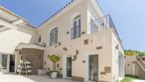Villa for sale in Linda Vista Baja, San Pedro de Alcantara