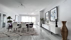 Lägenhet for sale in Cabopino, Marbella Öst