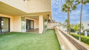 Apartamento Planta Baja en venta en Las lomas del Conde Luque, Benahavis