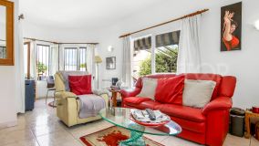 Villa a la venta con 4 dormitorios en Moraira