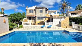 Villa en venta de 4 dormitorios en Moraira