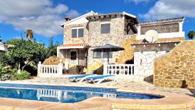 Villa en venta de 4 dormitorios en Moraira