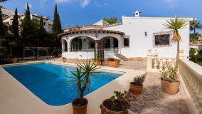 Lovely one level villa in a quiet area within a 5 min drive to Moraira
