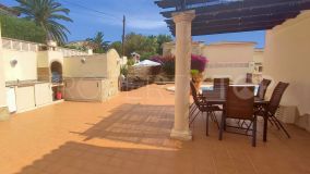 For sale villa with 5 bedrooms in Calpe
