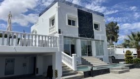 Villa a la venta de 5 dormitorios en Moraira