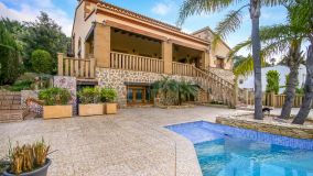 Traditional rustic villa in popular Piver area in Javea with stunning views to the Montgo