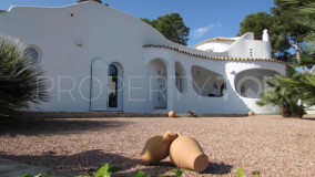 Buy villa in La Fustera with 3 bedrooms