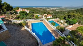 Impresionante villa de 8 dormitorios con impresionantes vistas panorámicas al mar cerca de Oliva