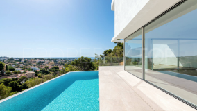 Moderna villa de lujo con vistas al mar en venta en Benissa-Costa