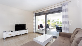 Stunning frontline 2 bed apartment with direct access to the beach in Mascarat