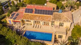Gorgeous Villa with Sea View and Walking Distance to Moraira