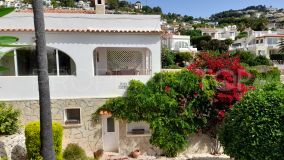 For sale Moraira villa with 4 bedrooms