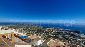 Fantastic sunny apartment situated in Cumbre del Sol with marvellous sea views