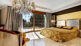 Buy Altea villa with 5 bedrooms