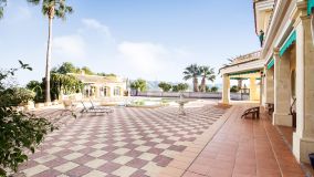 Fantastic villa in Alfaz with two self contained apartments