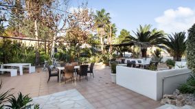 Buy commercial premises in Moraira with 3 bedrooms