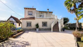 4 bedrooms villa in Oliva Nova for sale
