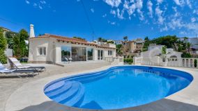 For sale villa in Benissa Costa with 5 bedrooms