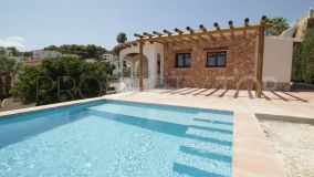 For sale villa with 4 bedrooms in Benissa