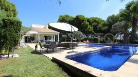 Villa in Moraira 400m from the sea in the prestigious area of Playetes.