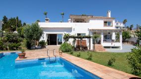 House for sale in Arena Beach, Estepona West