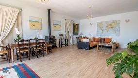 House for sale in Arena Beach, Estepona West