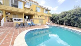 Villa for sale in El Rosario, Marbella Est
