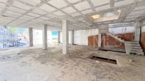 Building for sale in Fuengirola Centro
