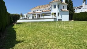 Villa for sale in Arena Beach, Estepona Väst