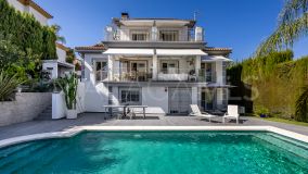 Villa for sale in Coin