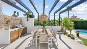 Villa for sale in Nueva Andalucia, Marbella