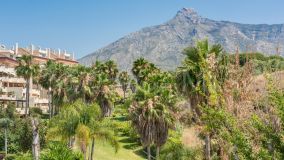 Town House for sale in Marbella Golden Mile