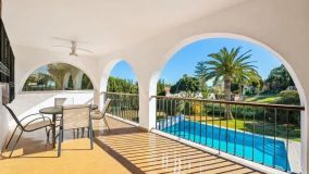 Villa for sale in Benatalaya, Estepona Est