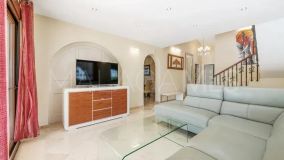 Villa for sale in Benatalaya, Estepona Öst