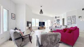 Hus i byn for sale in Las Farolas, Mijas Costa