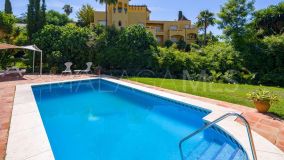 Villa for sale in El Rosario, Marbella Est