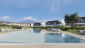 Complex of exclusive 3-bedroom semi-detached villas Enjoy the light of the Costal del Sol 3 bedroom semi-detached villas with solarium and basement option. The houses enjoy a sunny west orientation, in addition, its arrangement along a gentle slope allow