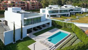 Lujosa Villa Moderna en la Milla de Oro de Marbella