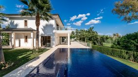 Luxurious Villa in Nueva Andalucia with Stunning Views