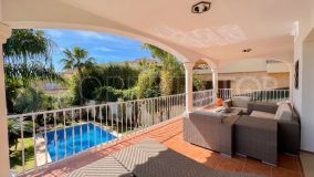 Villa a la venta de 4 dormitorios en Riviera del Sol