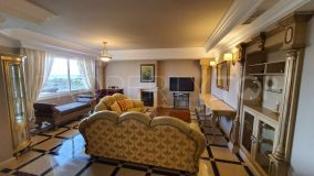 Buy house in Bahia de Marbella with 5 bedrooms
