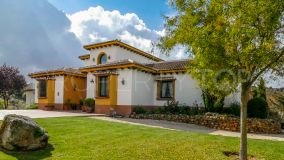 Buy cortijo with 4 bedrooms in Archidona